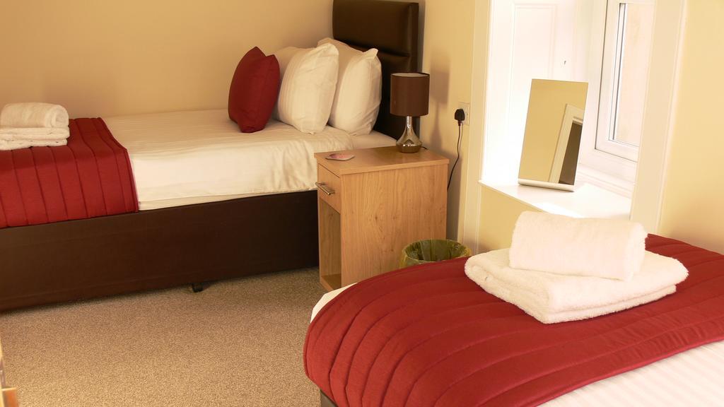 איימאות' The Home Arms Guesthouse חדר תמונה