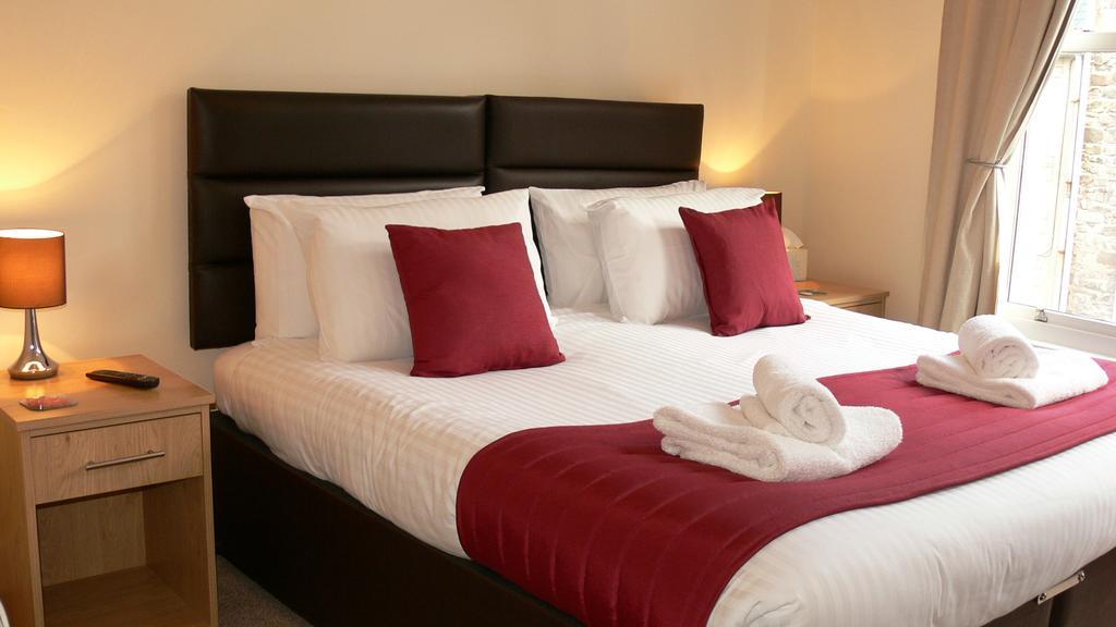 איימאות' The Home Arms Guesthouse חדר תמונה